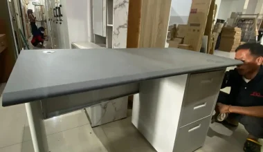 Meja Kantor Serang